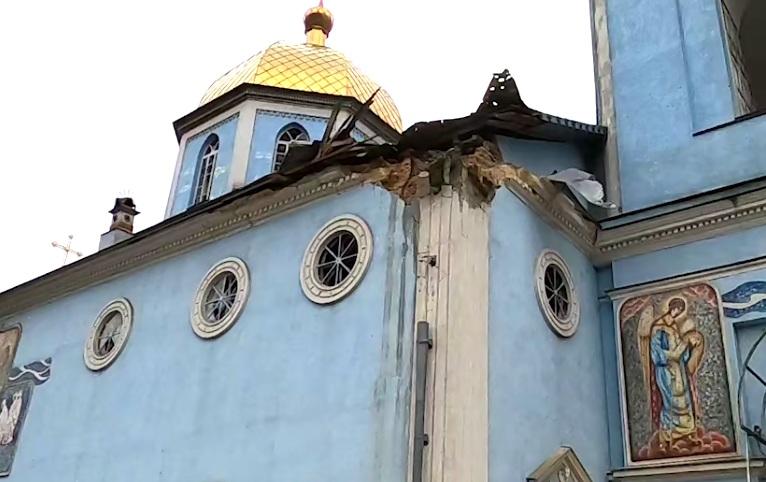 Російські війська обстріляли кладовище на Херсонщині