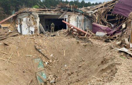 Обстріл Чернігівщини: під завалами будинку культури знайшли тіло жінки