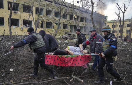 Фото Евгения Малолетки из разбомбленного роддома в Мариуполе победило на World Press Photo 2023