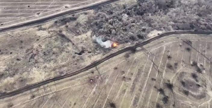 Залужний показав британські гармати L119 у дії (ВІДЕО)