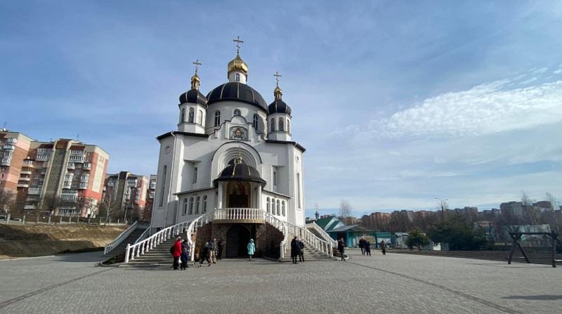 У Рівному припинили право на користування земельними ділянками для УПЦ (МП)