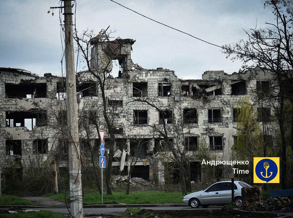 Оккупанты уже уничтожили более 1100 домов в Мариуполе — мэрия (ВИДЕО)