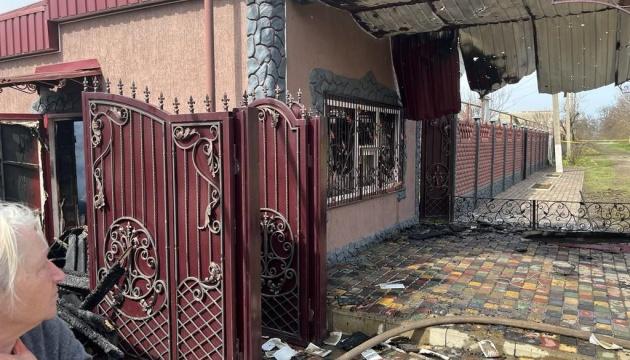 Оккупанты ударили по поселку в Донецкой области кассетными боеприпасами, есть жертвы (ФОТО)