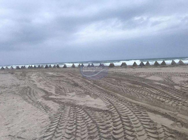 У Криму закривають пляжі для купання – окупанти будують укріплення
