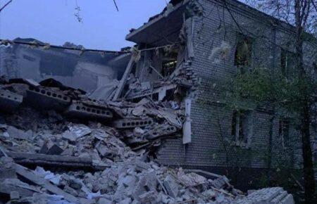 Оновлено: Російські окупанти поцілили в медзаклад у Дніпрі, 1 людина загинула, 15 поранені