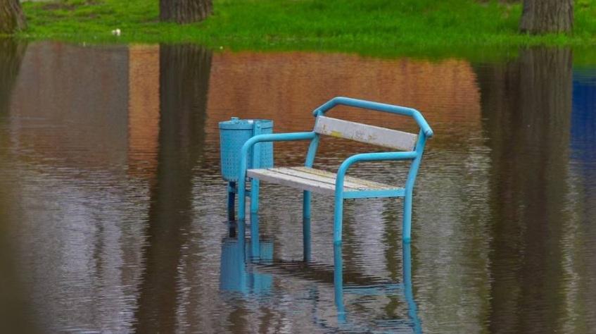 Рівень води у Дніпрі в Києві піднявся — КМВА