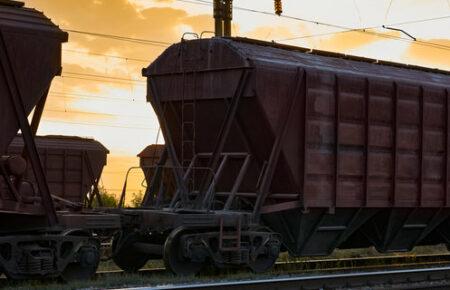 «Укрзалізниця» відновила транзит сільськогосподарської продукції через Польщу