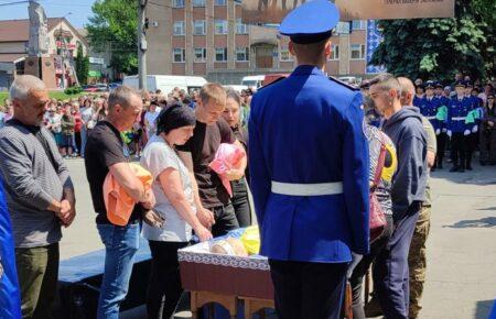 На Черкащині простилися із нацгвардійцем, який загинув внаслідок ДТП за участі судді (ФОТО)