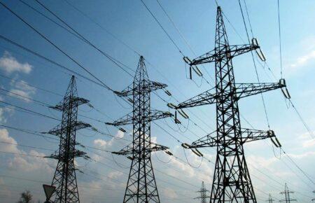 В Хмельницкой области в результате ночных обстрелов повреждены распределительные электросети