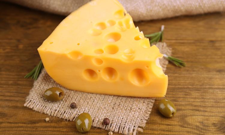 Суд ЄС відмовив Швейцарії у праві на бренд сиру емменталь