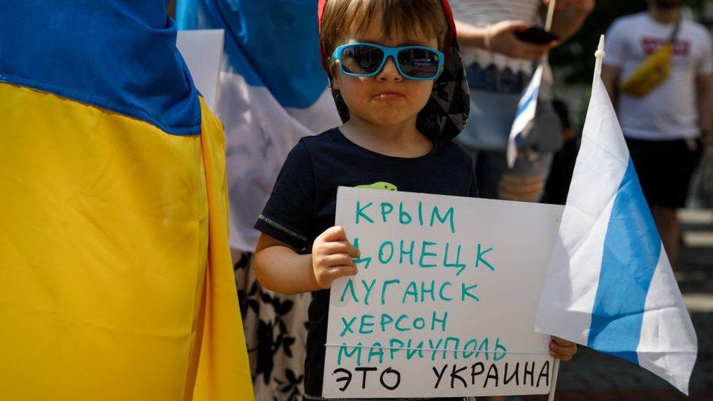 Чи потрібні українцям опитування про ставлення до росіян? Думка Максима Яковлєва