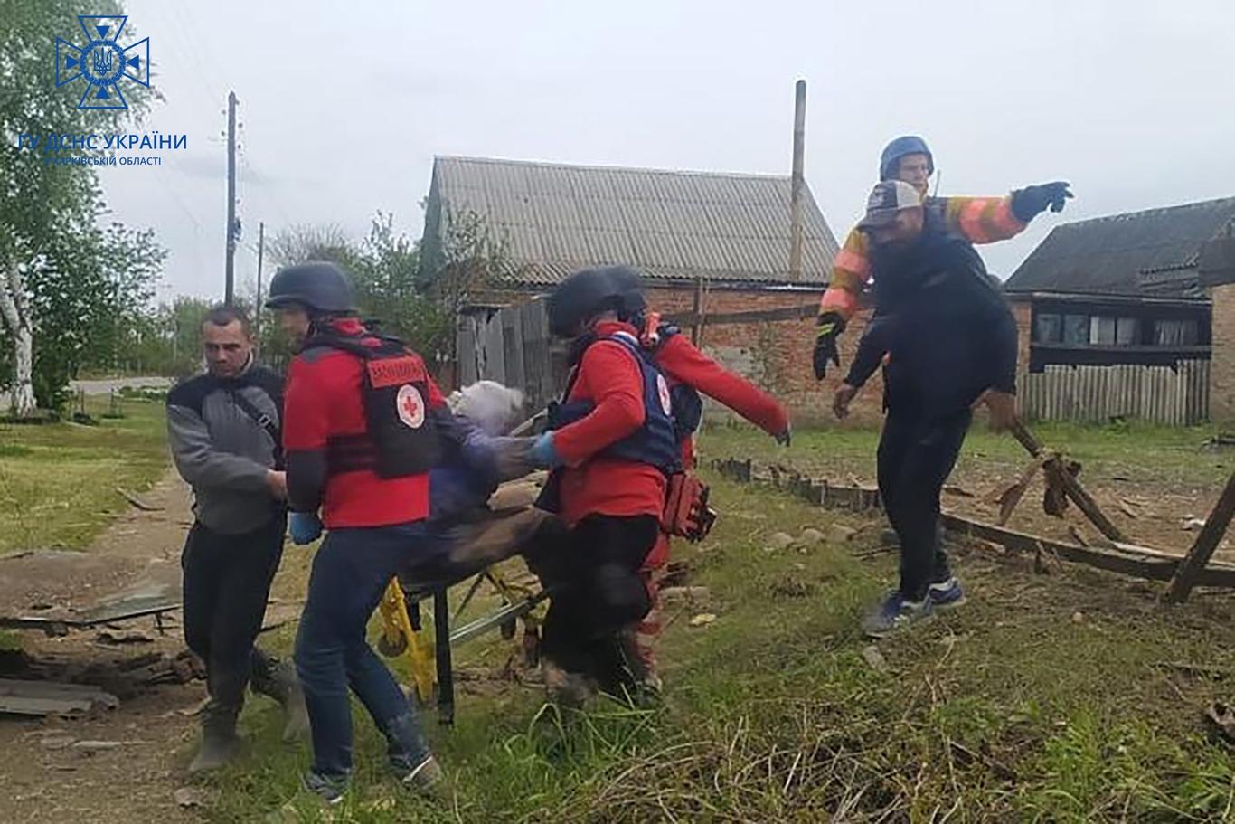 Війська РФ обстріляли два райони Харківщини: серед поранених — неповнолітня (ФОТО)