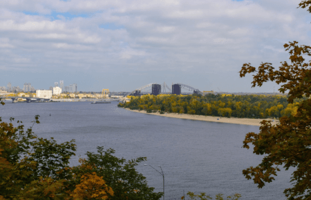 У Києві рівень води у Дніпрі за добу зменшився на 9 см