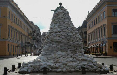 How UNESCO supports Ukraine in preserving and protecting culture heritage during the war?