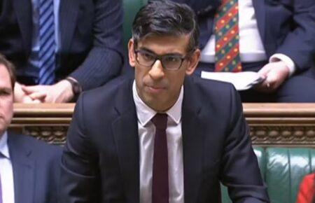 У Британії розпускають парламент і проведуть дострокові вибори