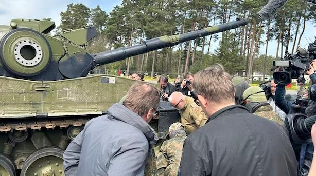 Стало відомо, коли Данія та Німеччина передадуть Україні танки Leopard 1