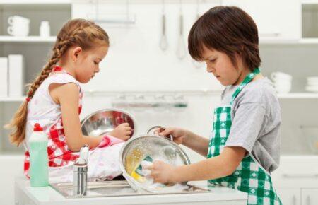 В Іспанії зʼявиться урядовий застосунок для розподілу домашніх обовʼязків