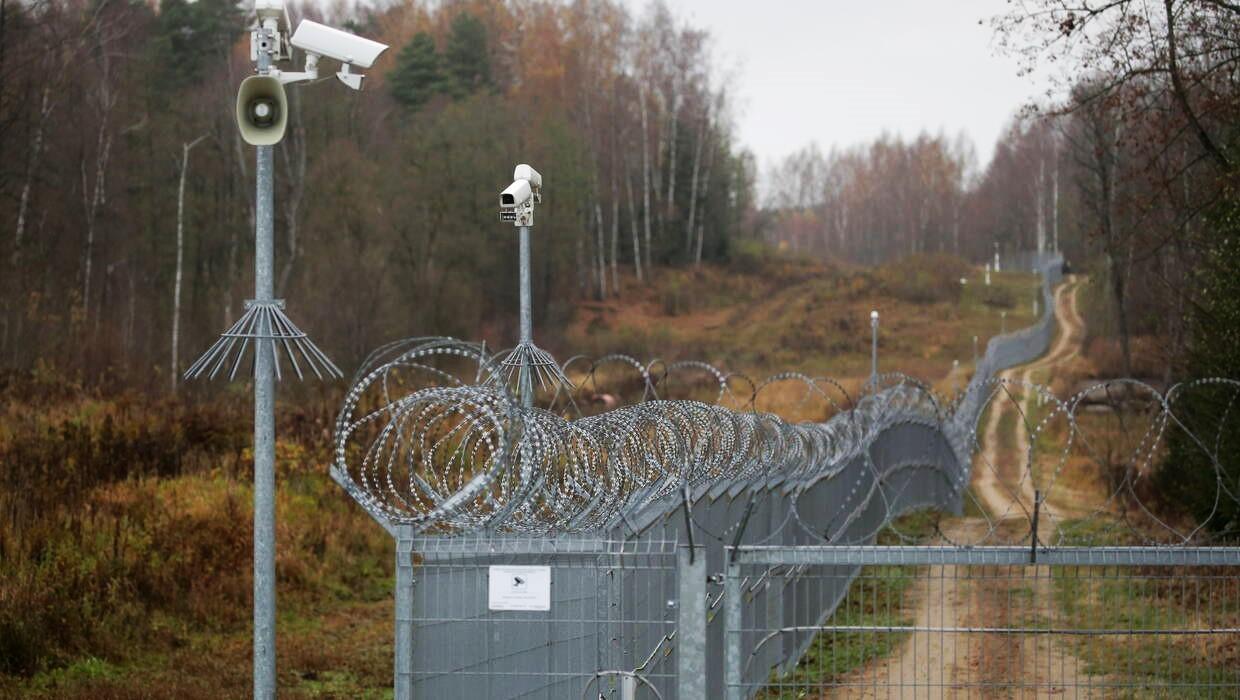 Польща завершує будівництво електронного бар’єра на кордоні з Білоруссю