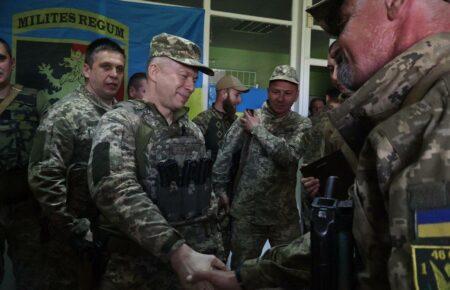 Росіяни збільшили інтенсивність обстрілів із важкого озброєння у Бахмуті — Сирський