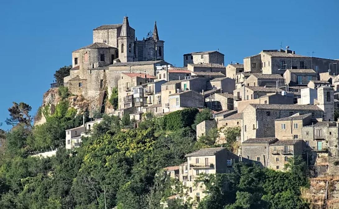 На Сицилії оголосили надзвичайну ситуацію через найсильнішу посуху за 20 років