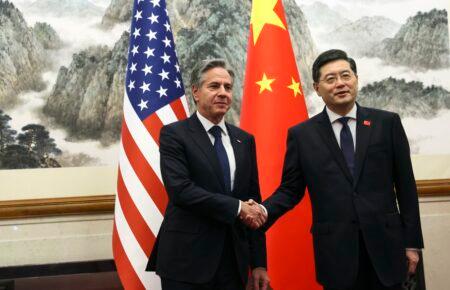 Госсекретарь Соединенных Штатов Энтони Блинкен прибыл в Пекин