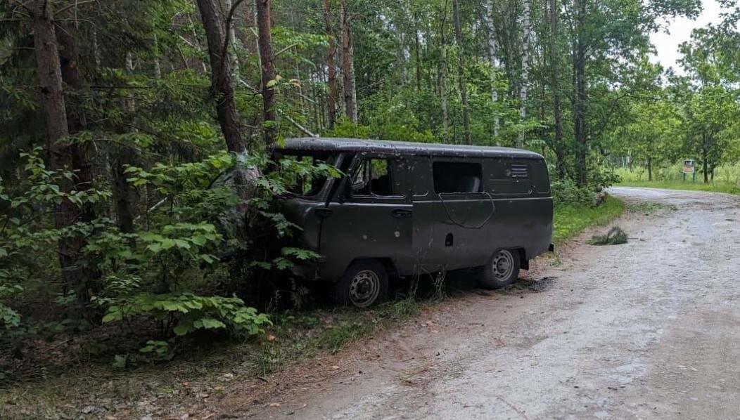 Російські окупанти обстріляли автомобіль із лісниками на Сумщині: загинули шестеро людей