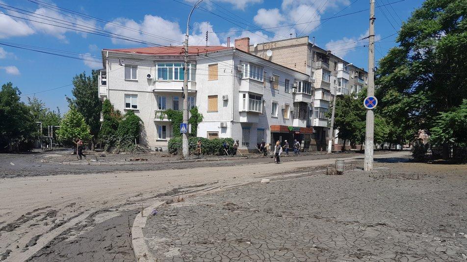 Армія РФ обстріляла комунальне підприємство у Херсоні: двоє працівників загинули