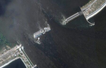 Перед руйнуванням Каховської ГЕС супутники зафіксували вибух — NYT