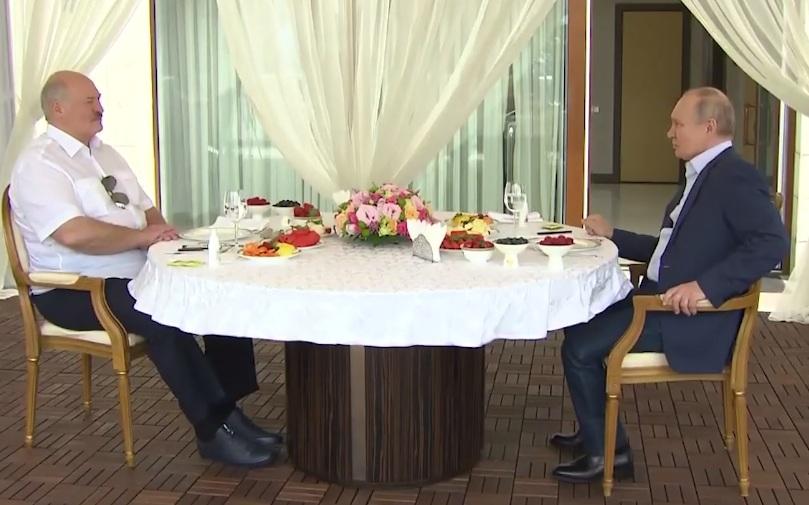 Путін назвав Лукашенку строки розміщення ядерної зброї в Білорусі (ВІДЕО)