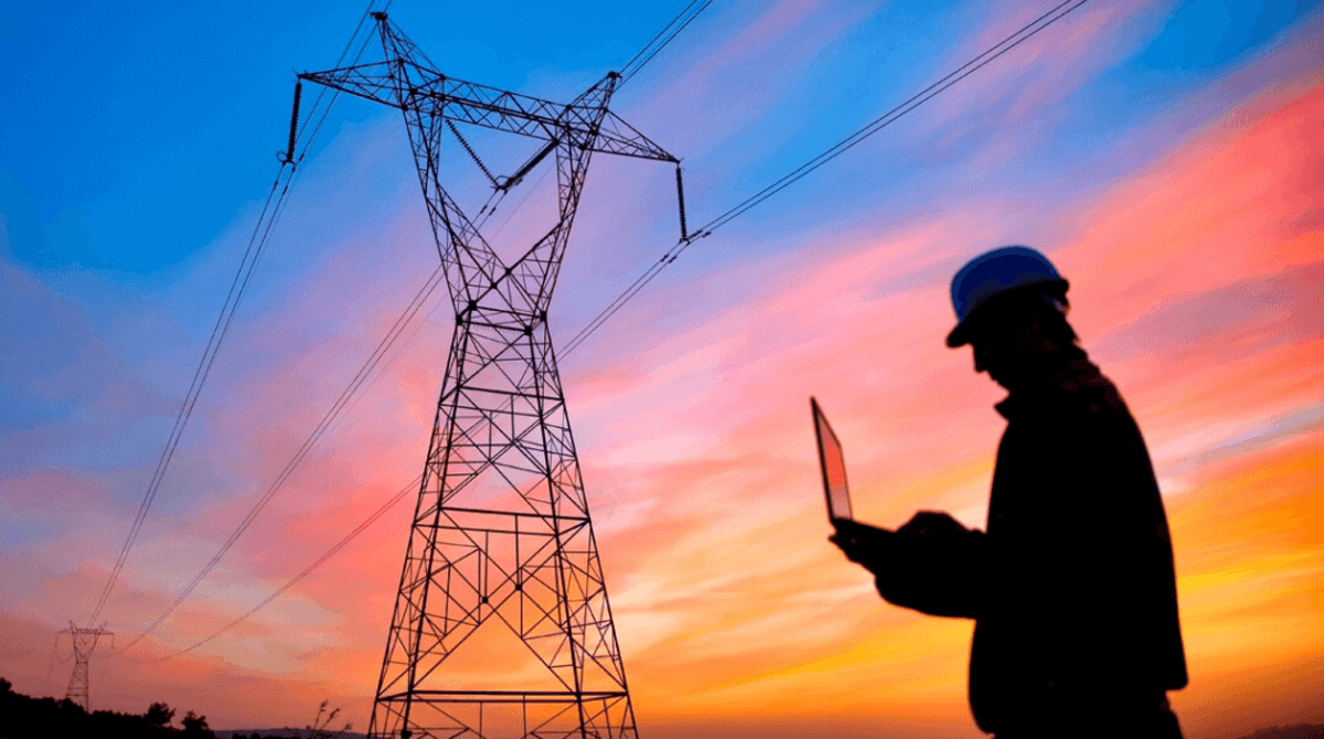 Дефицит в энергосистеме: украинцев призывают экономить электроэнергию
