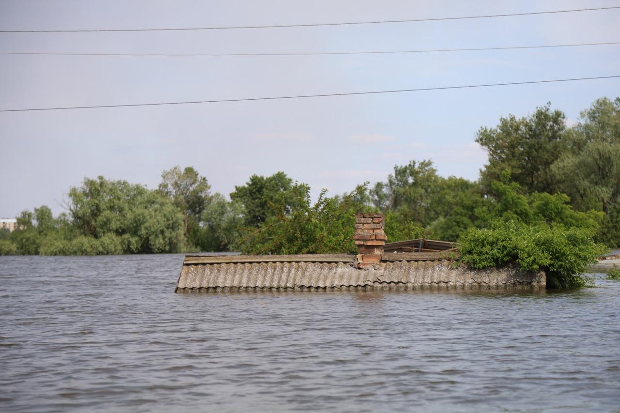 У затопленій Голій Пристані окупанти евакуюють людей лише за хабар — Генштаб