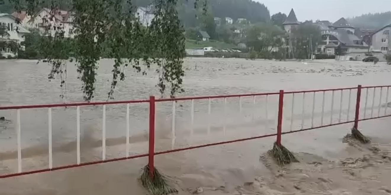 У Львівській області піднявся рівень води в річці Східничанка, підтоплені 40 будинків