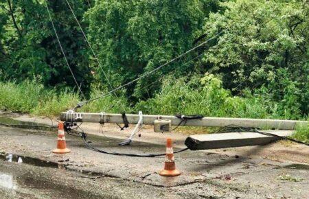 Негода на Київщині: енергетики назвали райони, де найбільше відключень