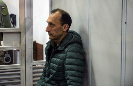 Обстріл Росією аеродрому «Канатове»: суд залишив полковника Романа Червінського під вартою