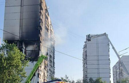 У Києві у 16-поверхівці пролунав вибух, попередньо, через витік газу: уже відомо про 2 загиблих