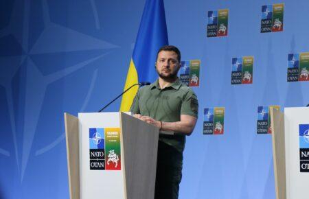 Зеленський назвав «відновленням справедливості» передачу Україні касетних боєприпасів