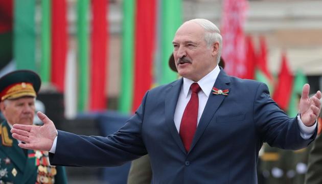 «Разведка вербует всех подряд» — в Литве предупреждают об опасности поездок в Беларусь