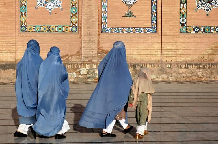 В Афганістані таліби наказали закрити салони краси