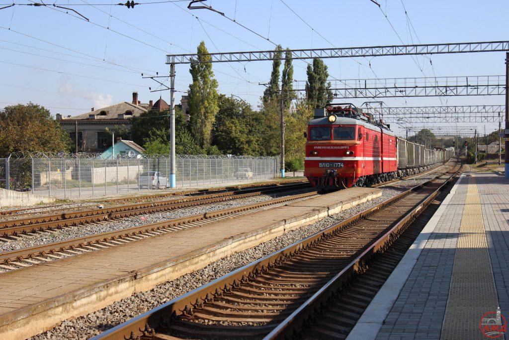 В окупованому Криму після вибухів зупинили рух залізницею