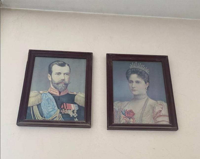 Комісія Мінкульту знайшла в Лаврі портрет російського імператора та його дружини