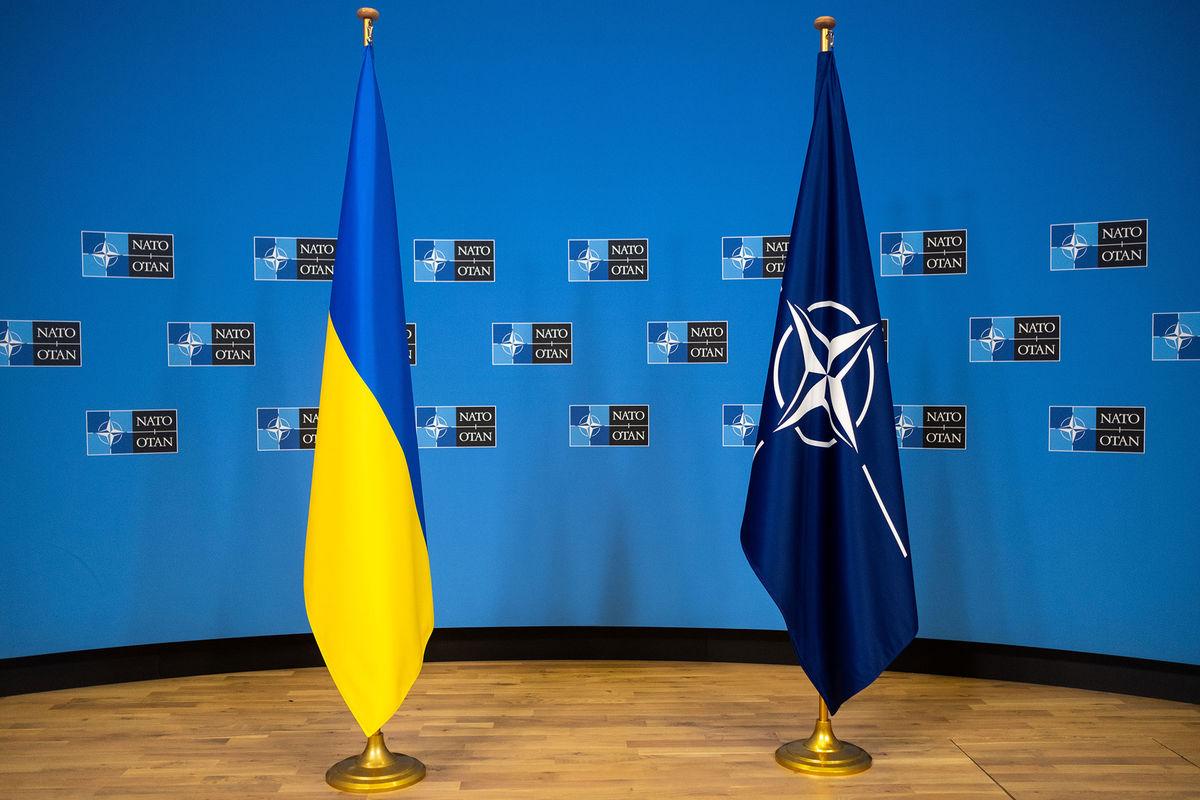 НАТО не надасть Україні кораблі конвою, але може ухвалити інше рішення — політолог