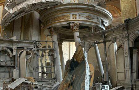 В результате обстрела россиянами в Одессе разрушен Преображенский кафедральный собор (ФОТО)