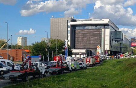 У Москві торговий центр залило окропом: чотири людини загинули, десятки травмовані (ВІДЕО)