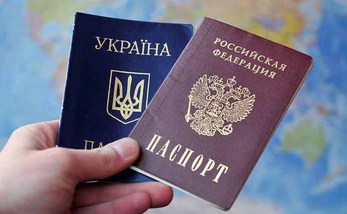 В окупації посилилась паспортизація — подекуди лікарі не приймають пацієнтів без російського паспорта — правозахисник