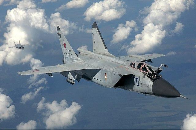 У Повітряних силах пояснили, з чим пов’язані часті злети російських винищувачів Міг