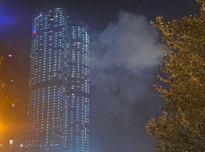 У Москві знову вибухи: безпілотник влучив у будівлю бізнес-центру (ВІДЕО)