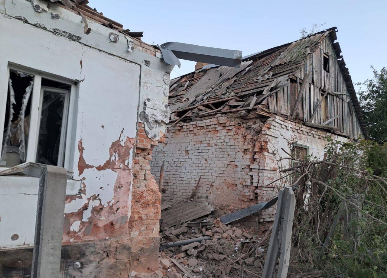 Окупанти обстріляли Нікопольщину, у райцентрі — серйозні руйнування (ФОТО)