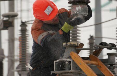 Енергетики збільшили обсяг обмежень електрики у багатьох областях