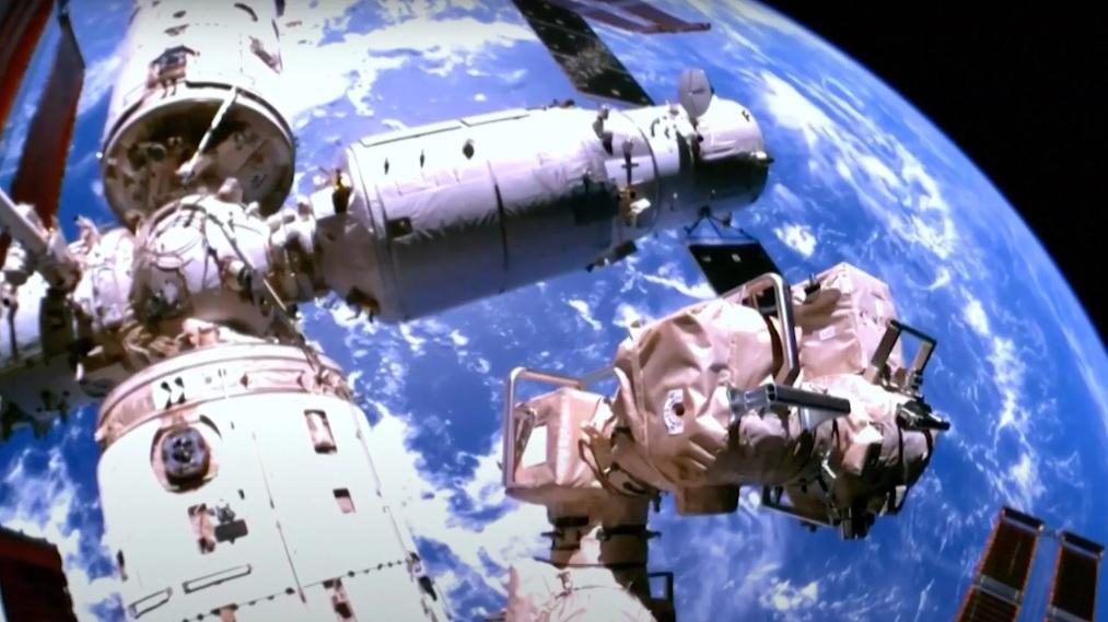 Китай відправив на орбіту понад сотню видів насіння