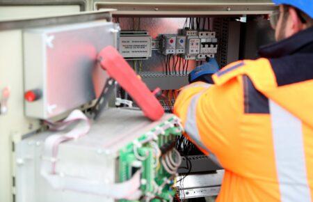 Геннадій Рябцев: Перед початком опалювального сезону знову злетять ціни на генератори й павербанки